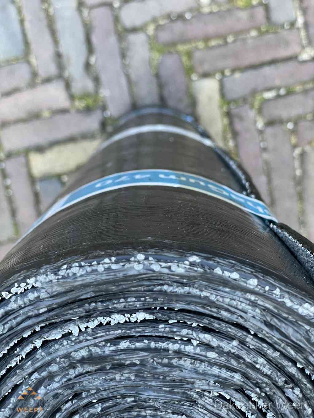 Rol bitumen dakleer met leislag voor plat dak in Weert